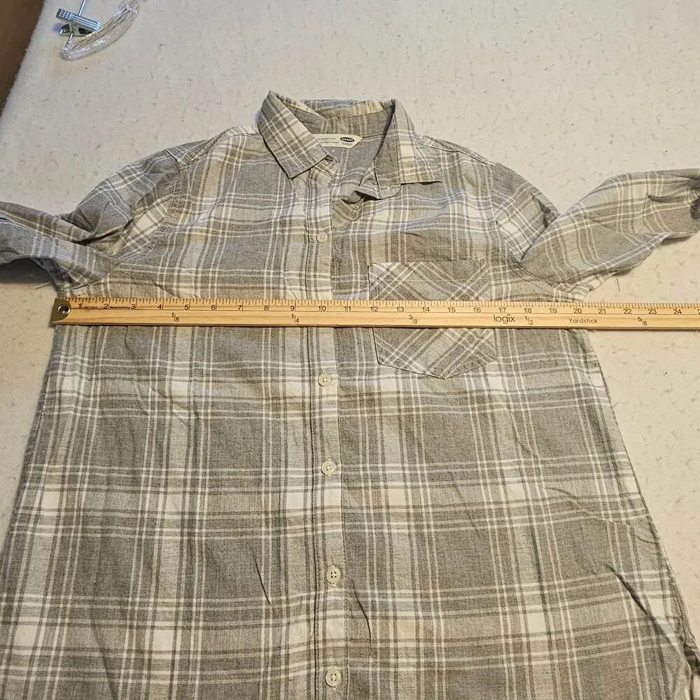 Old Navy The Classic Shirt Boyfriend Plaid Flannel Shirt Top for Women, Sz M